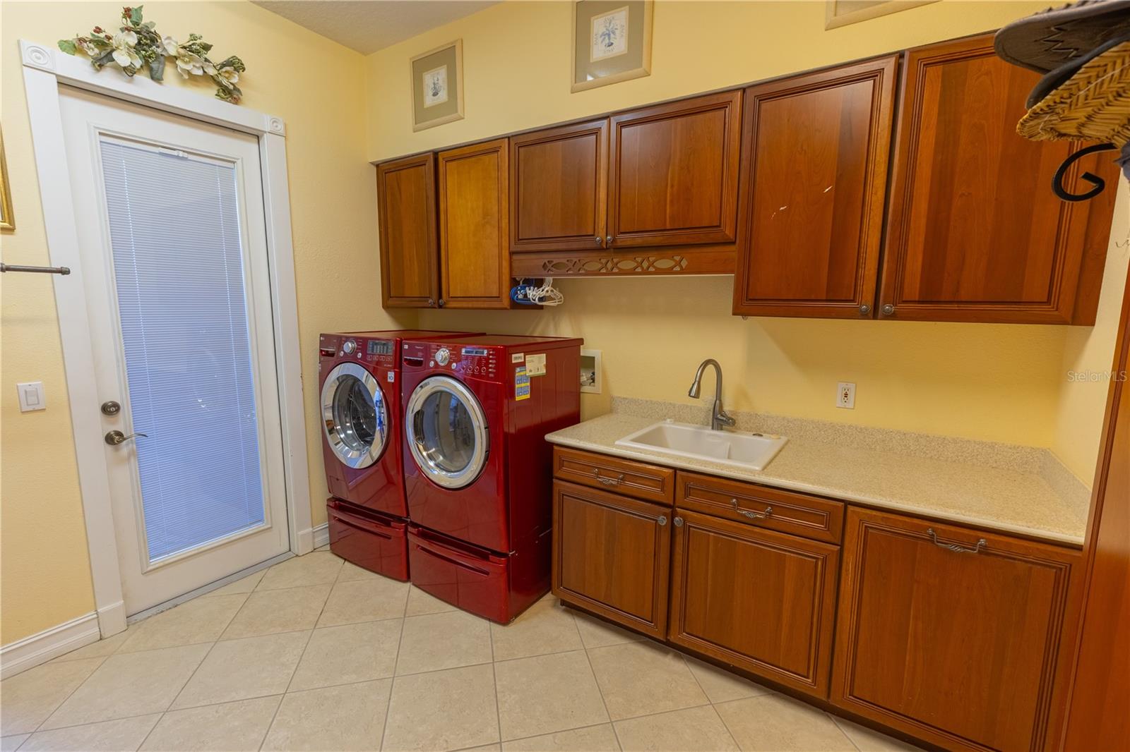 Image 38 of 48 For 13717 Canterfield Drive