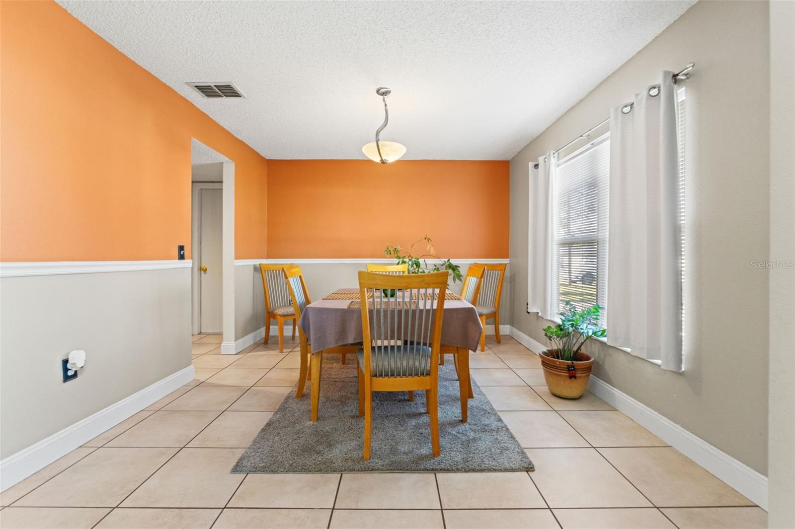 Image 34 of 73 For 11150 Marquette Street