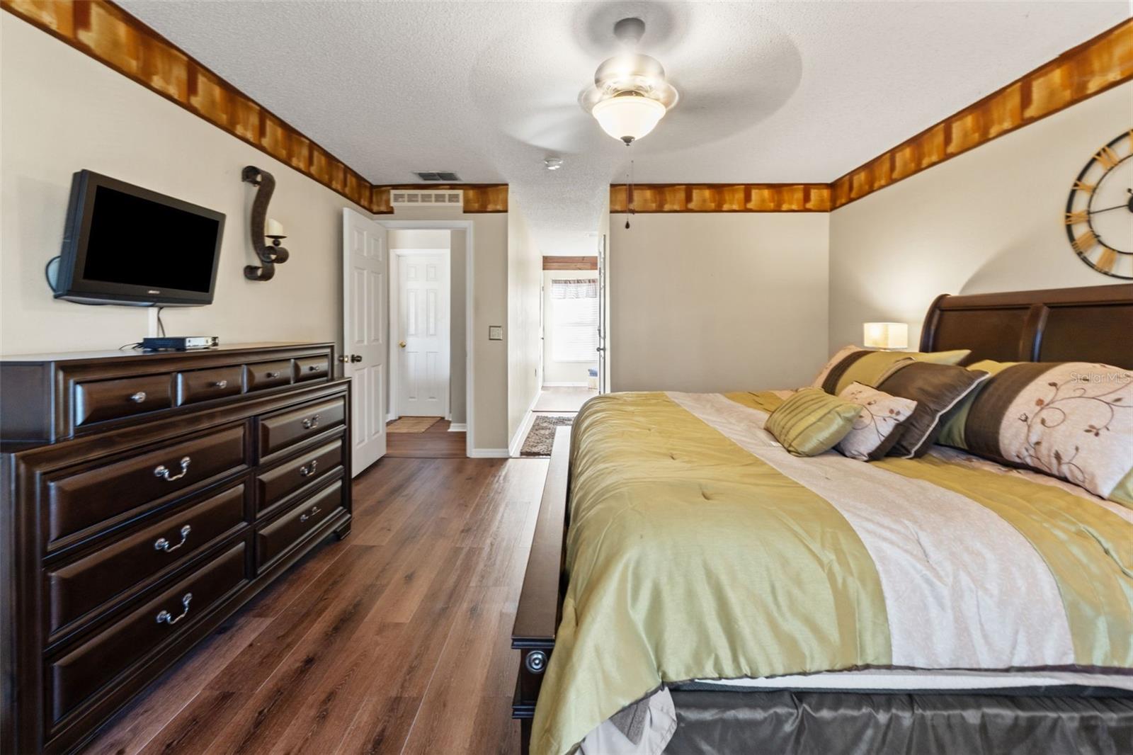 Image 57 of 73 For 11150 Marquette Street