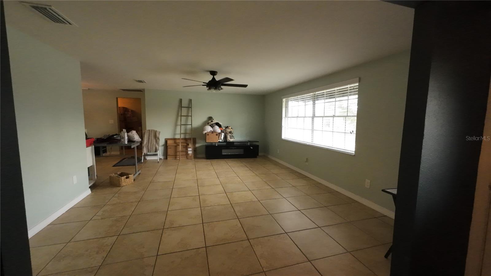 Image 11 of 46 For 36845 Virginia Avenue