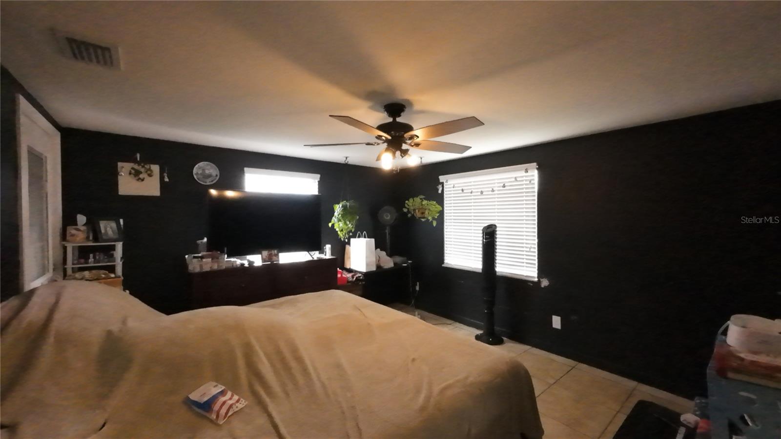 Image 5 of 46 For 36845 Virginia Avenue