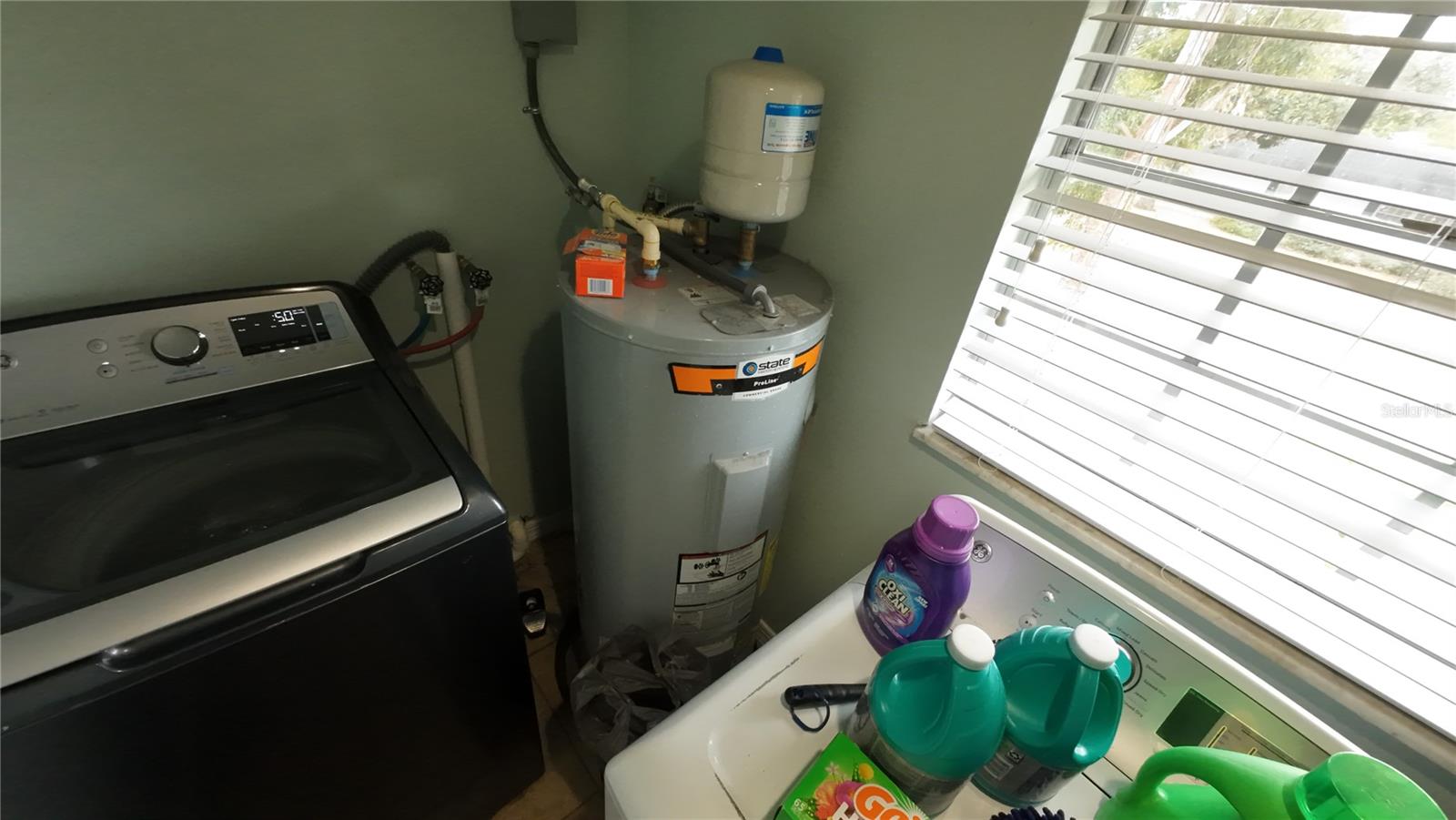 Image 7 of 46 For 36845 Virginia Avenue