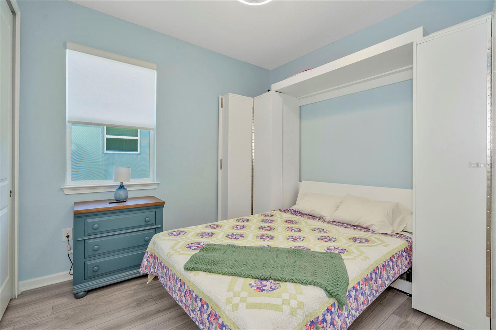 Listing photo id 16 for 3764 Maxwell Park Drive