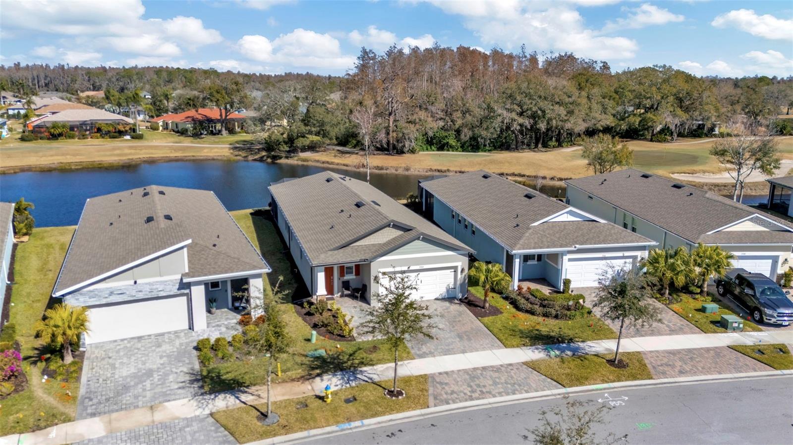 Listing photo id 26 for 3764 Maxwell Park Drive