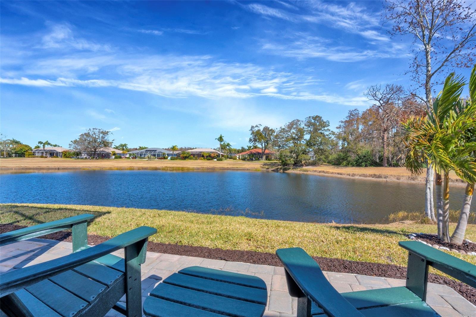 Listing photo id 4 for 3764 Maxwell Park Drive