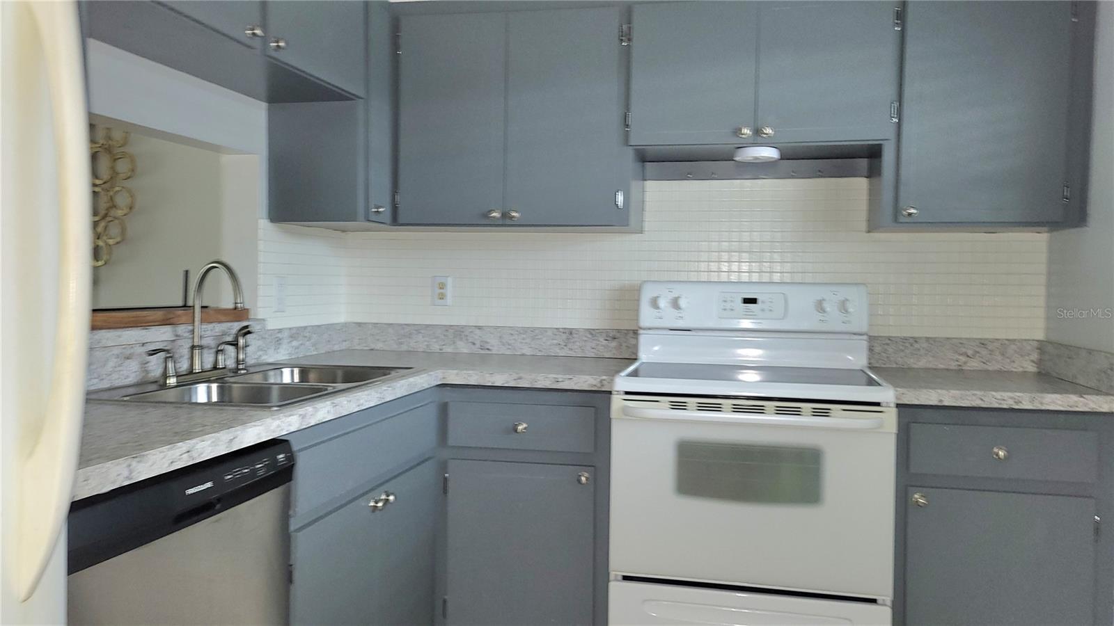 Image 2 of 14 For 19029 Us Highway 19 N 5-14