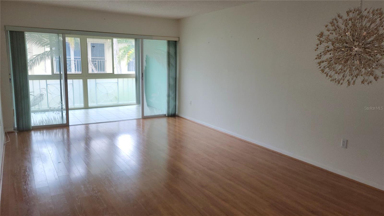 Image 5 of 14 For 19029 Us Highway 19 N 5-14