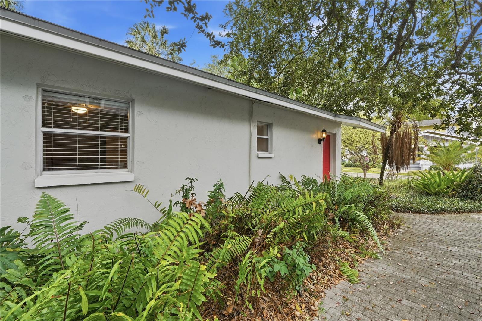 Image 6 of 23 For 502 Newport Avenue