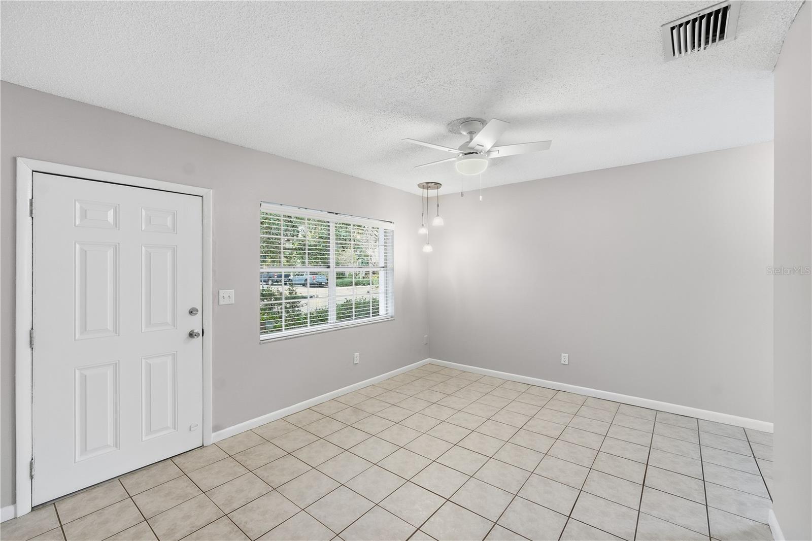 Image 7 of 23 For 502 Newport Avenue