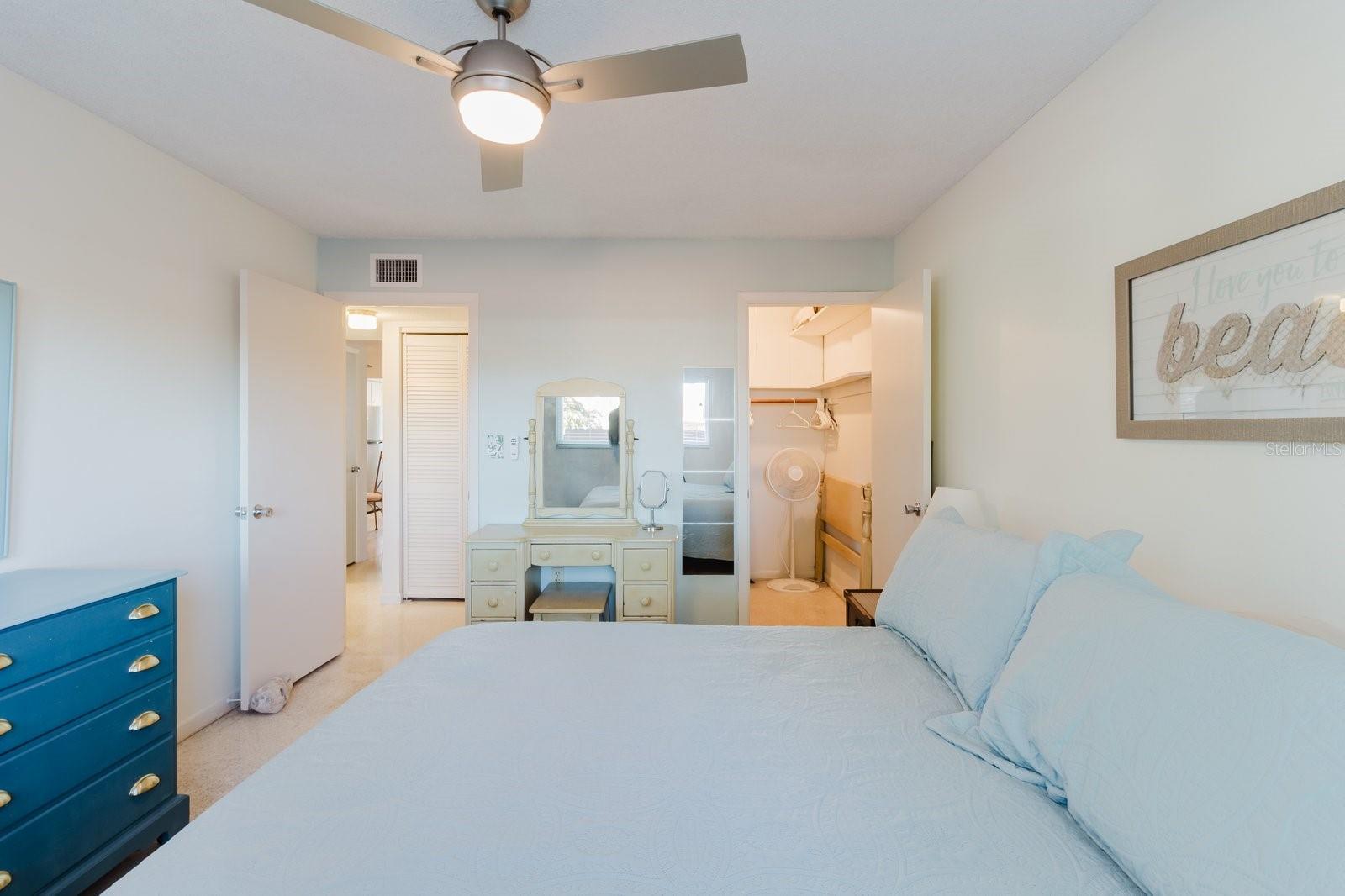 Image 19 of 28 For 2348 Shelley Street 5