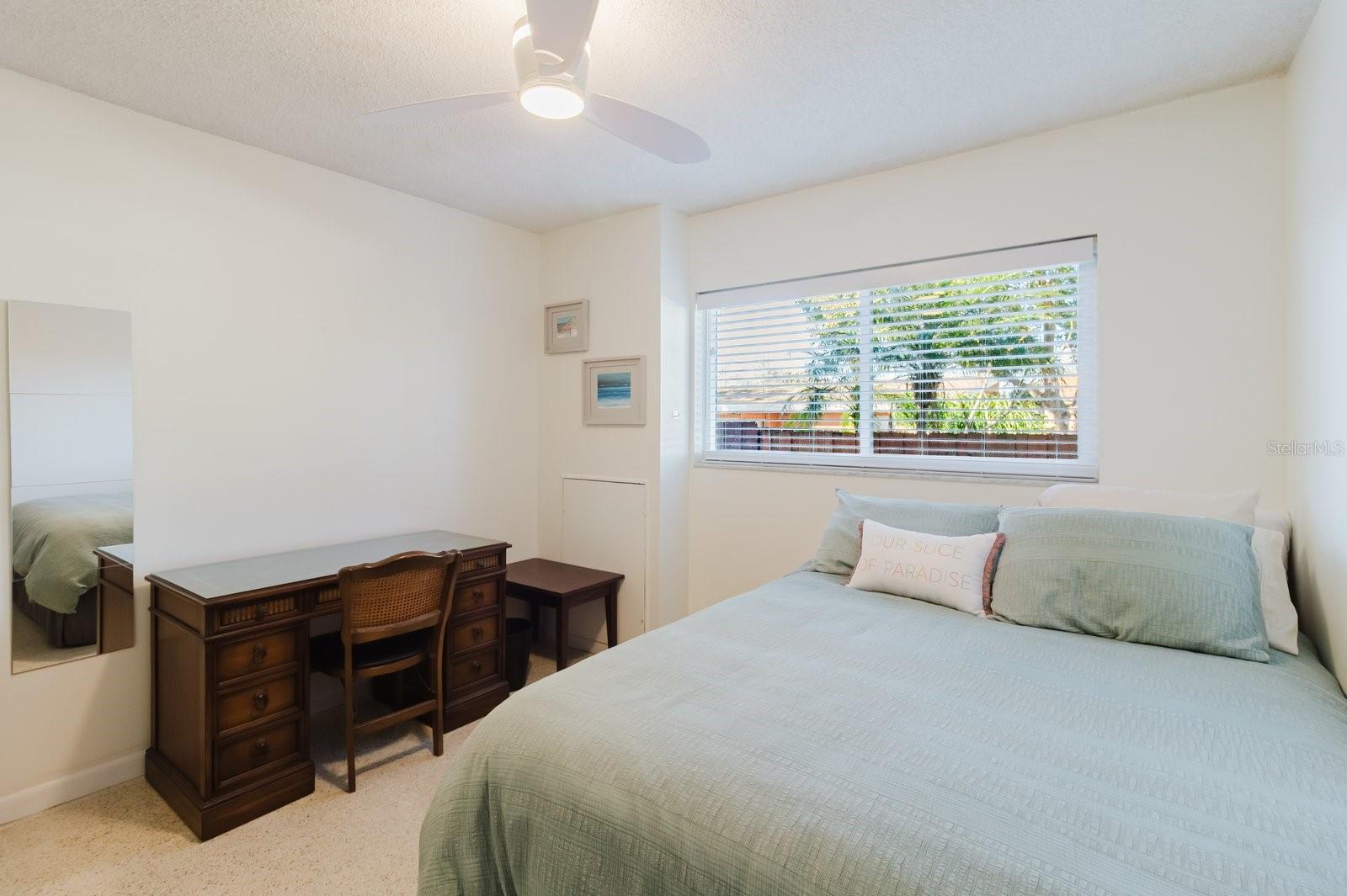 Image 25 of 28 For 2348 Shelley Street 5