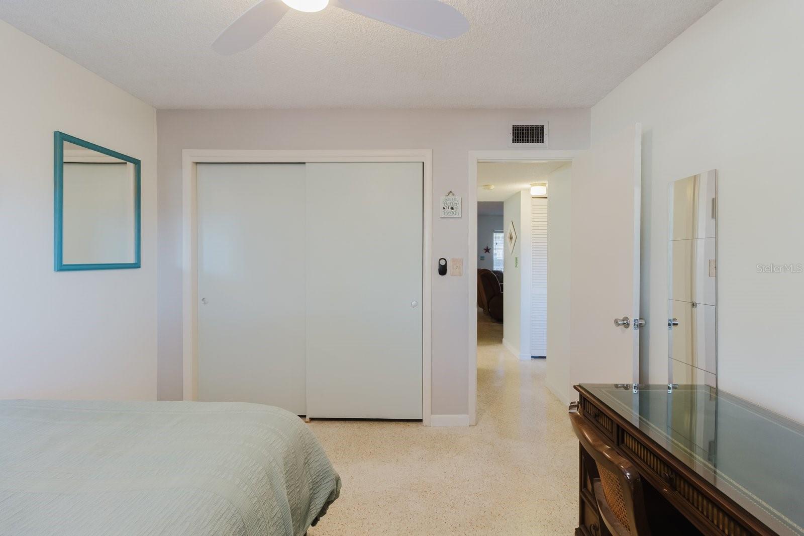 Image 26 of 28 For 2348 Shelley Street 5