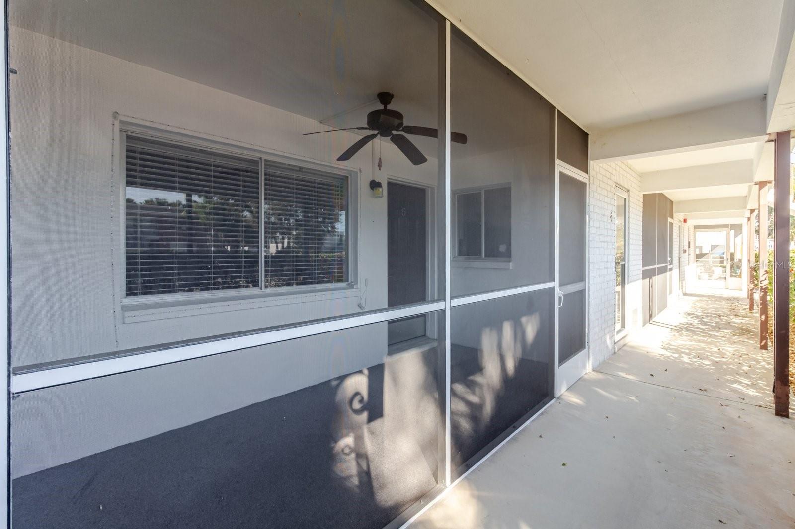 Image 4 of 28 For 2348 Shelley Street 5