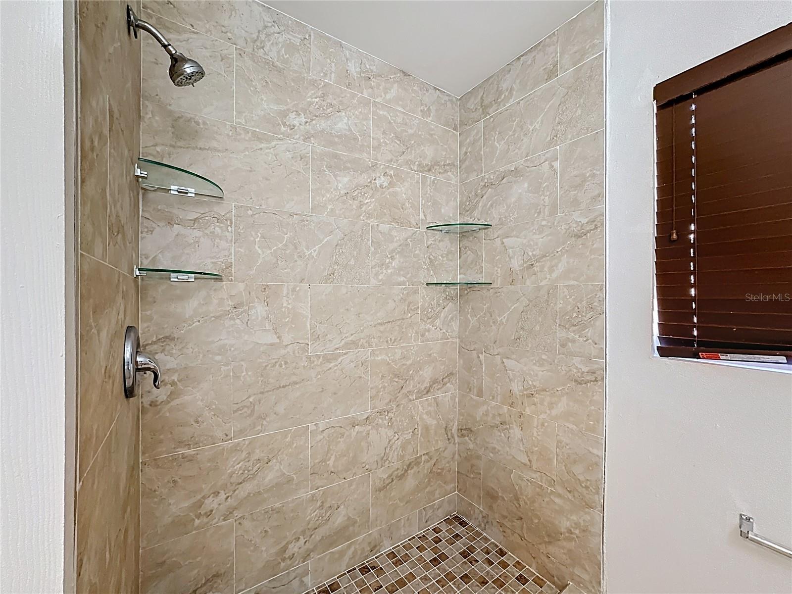 Image 10 of 17 For 1164 38th Street