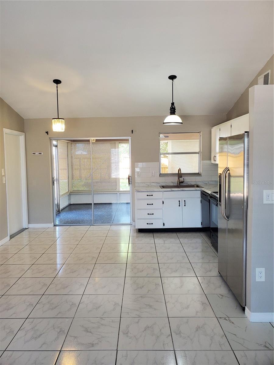 Image 3 of 31 For 3642 Mccloud Street