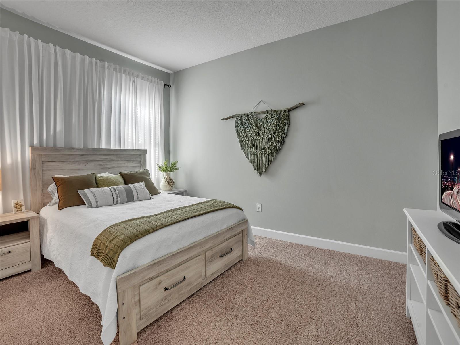 Image 21 of 39 For 14110 Tomentosa Avenue