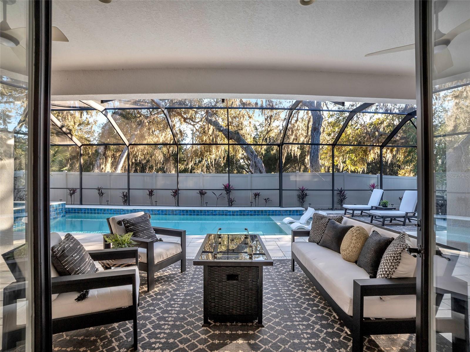 Image 26 of 39 For 14110 Tomentosa Avenue