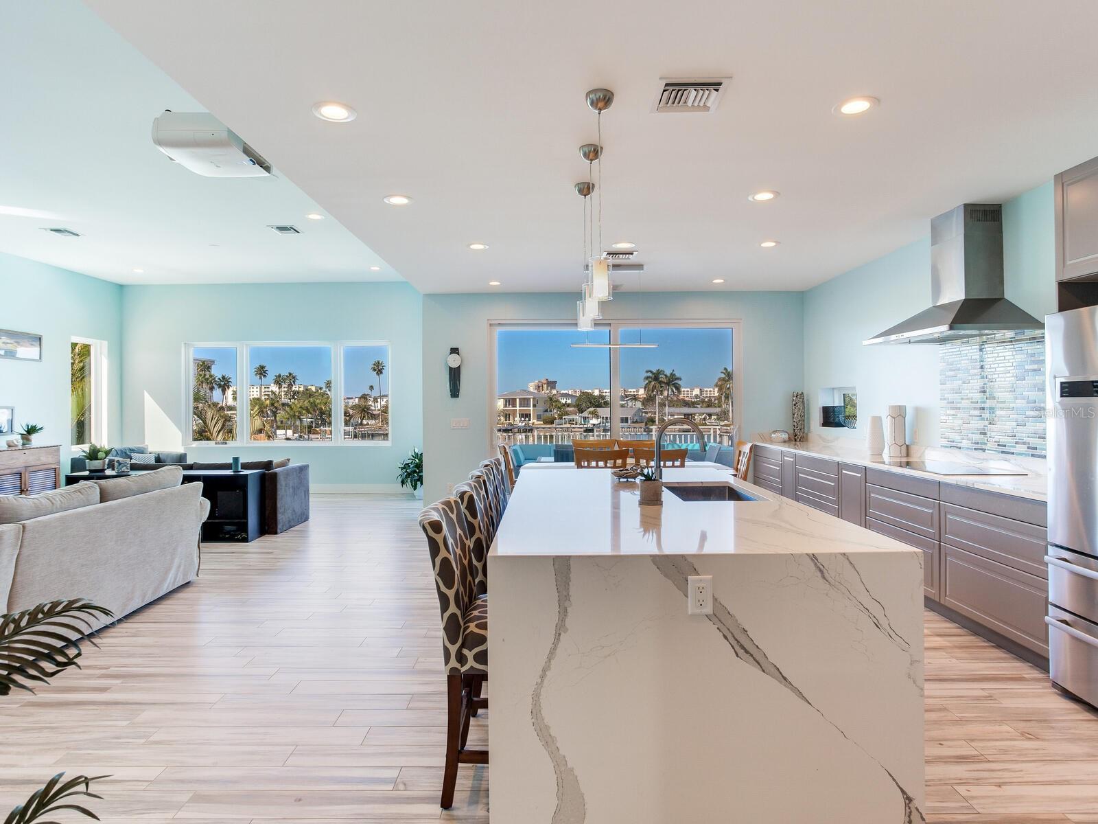 Image 13 of 78 For 208 171st Avenue E