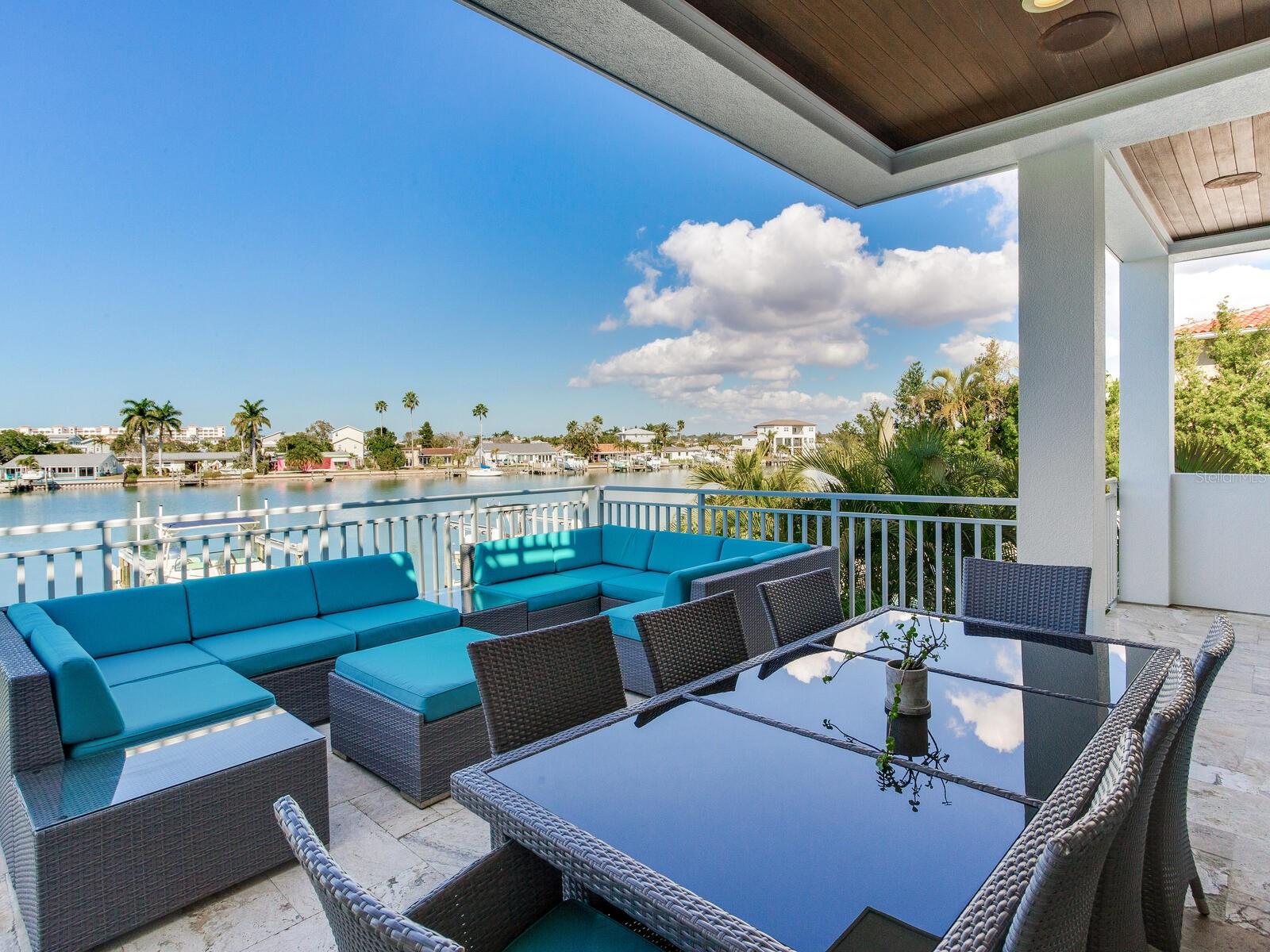 Image 21 of 78 For 208 171st Avenue E