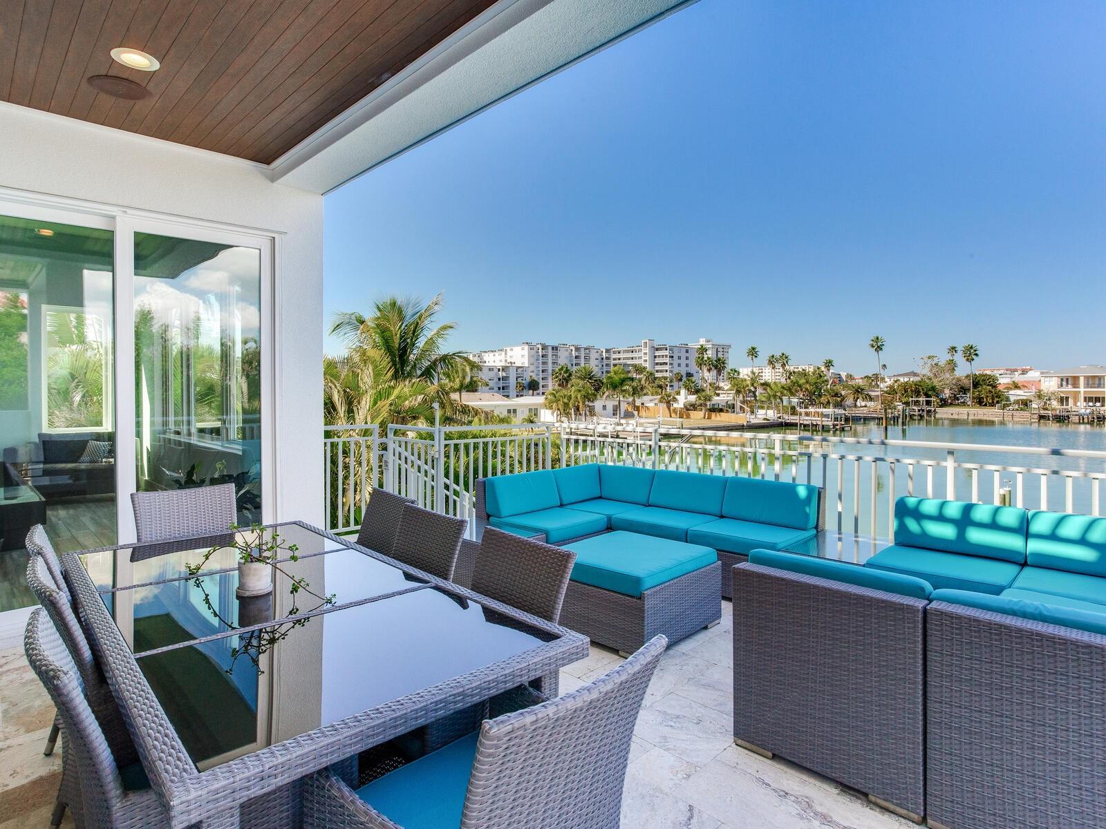 Image 24 of 78 For 208 171st Avenue E