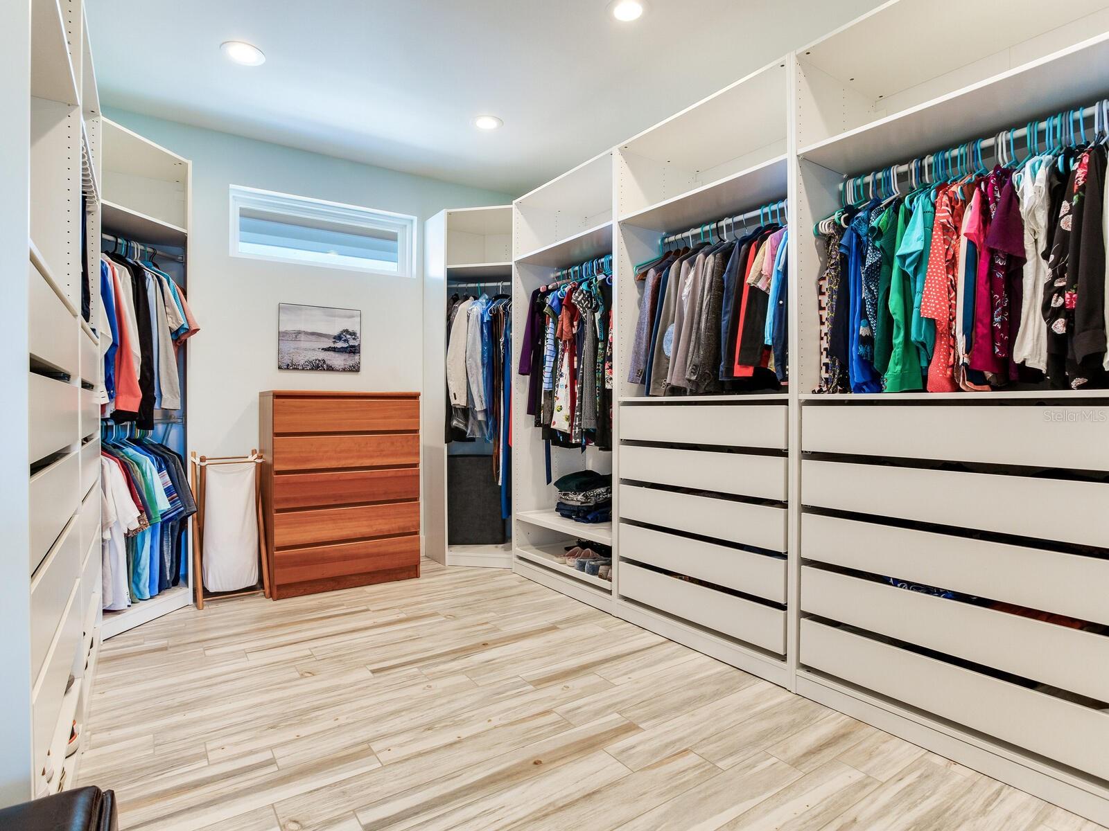 Image 36 of 78 For 208 171st Avenue E