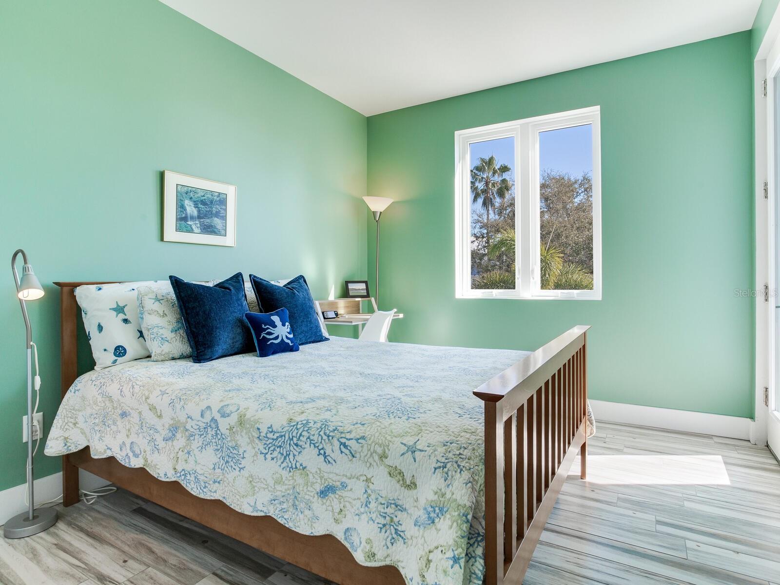 Image 46 of 78 For 208 171st Avenue E