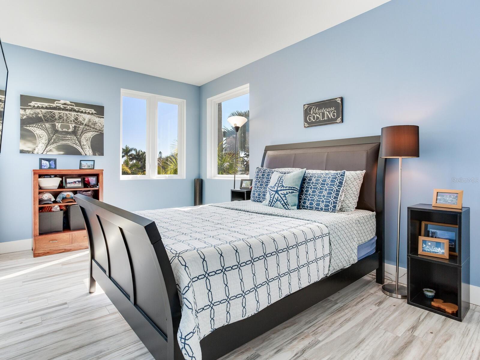 Image 51 of 78 For 208 171st Avenue E