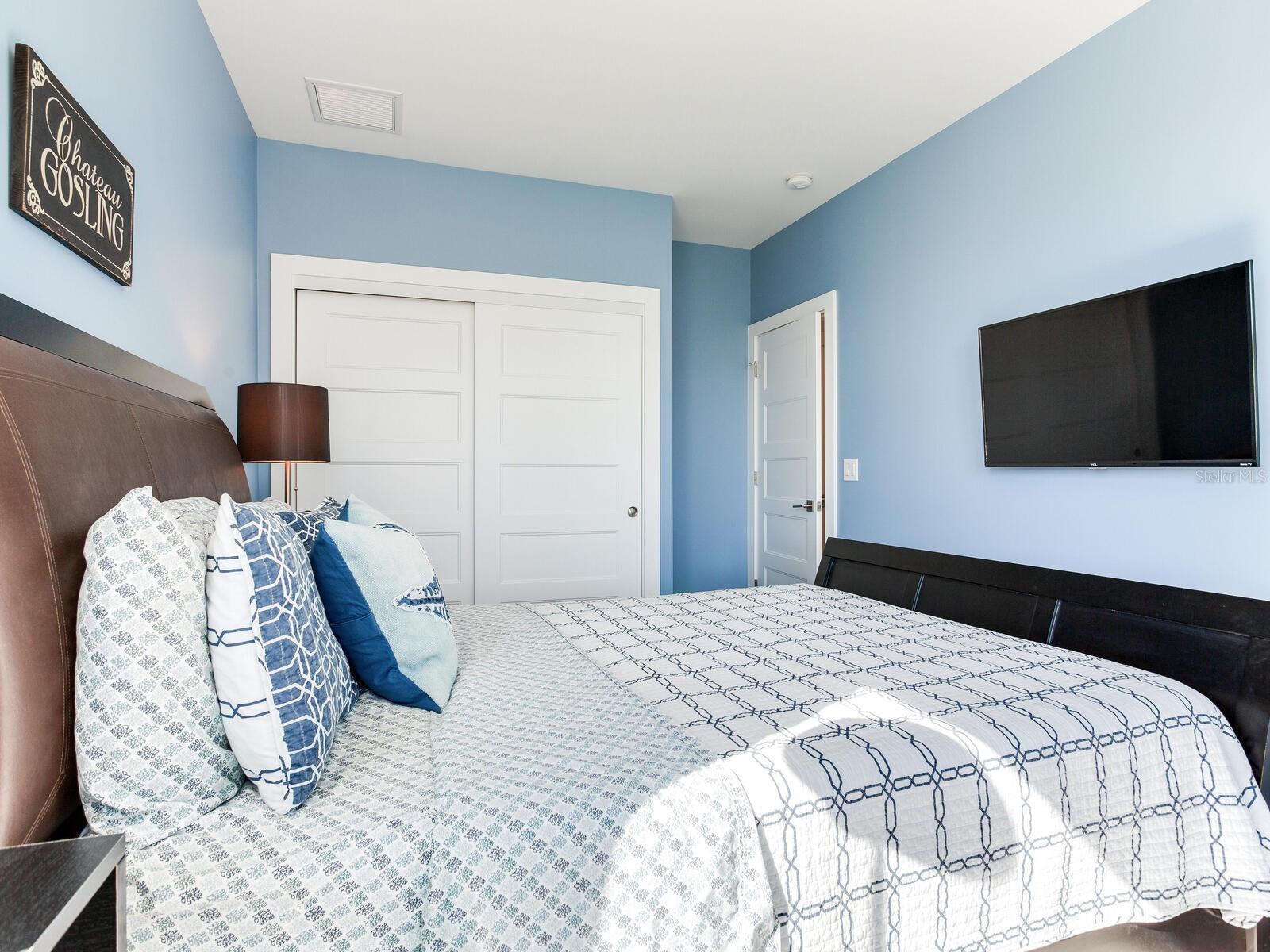 Image 53 of 78 For 208 171st Avenue E