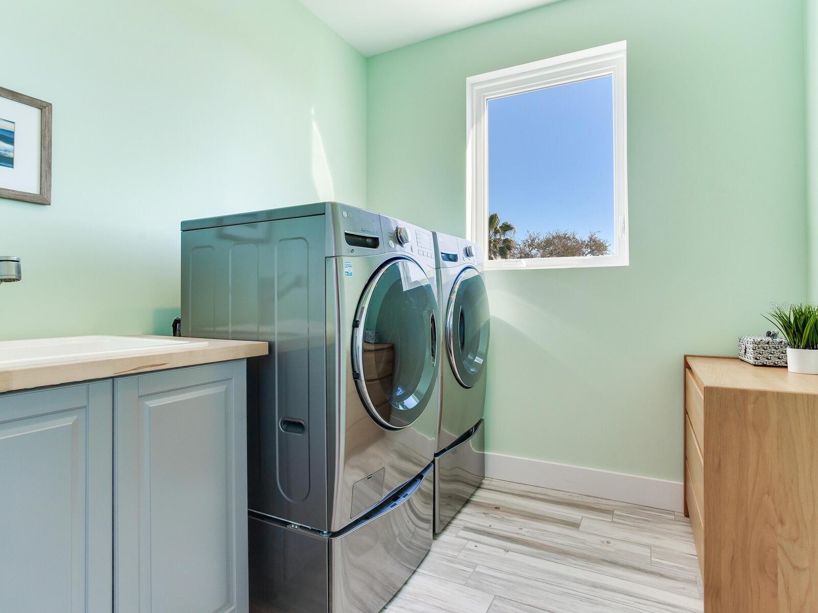 Image 59 of 78 For 208 171st Avenue E