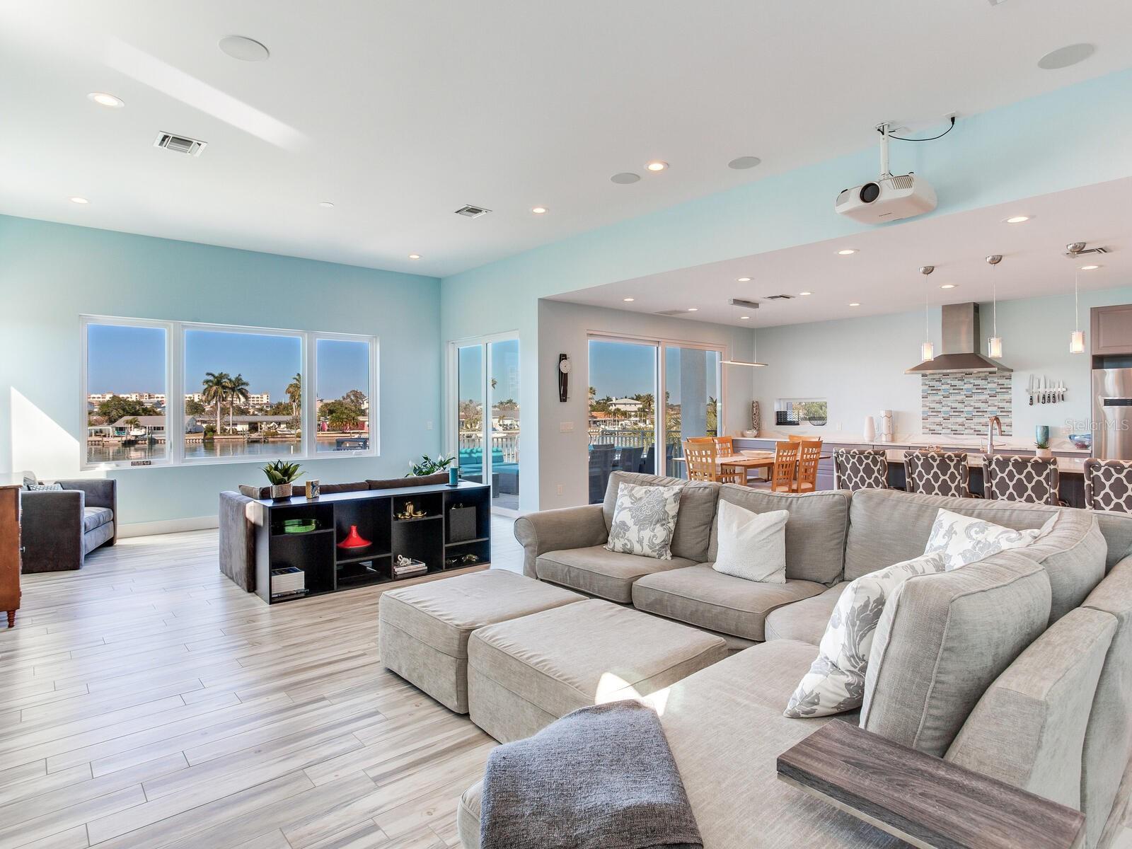 Image 6 of 78 For 208 171st Avenue E