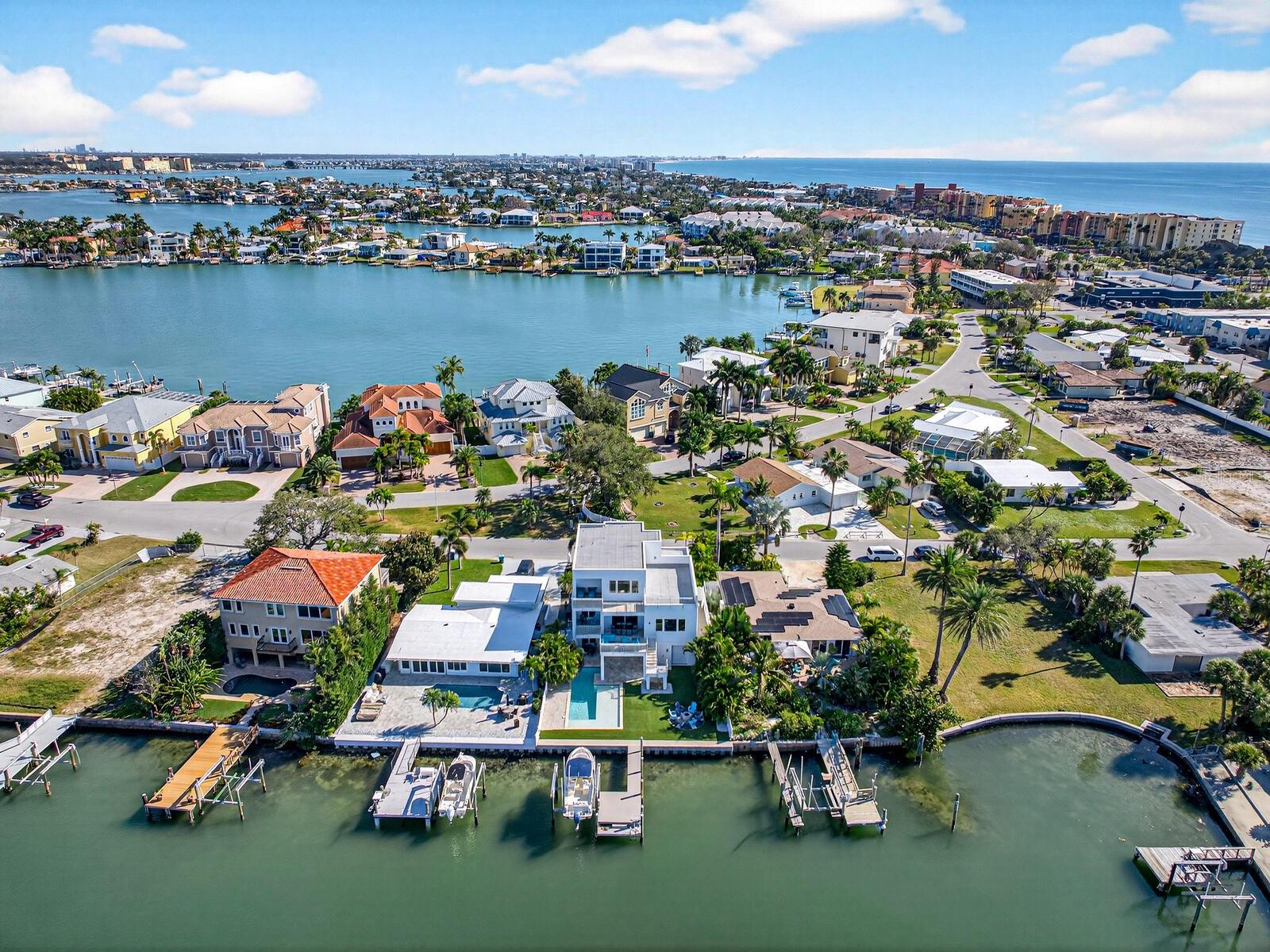 Image 73 of 78 For 208 171st Avenue E