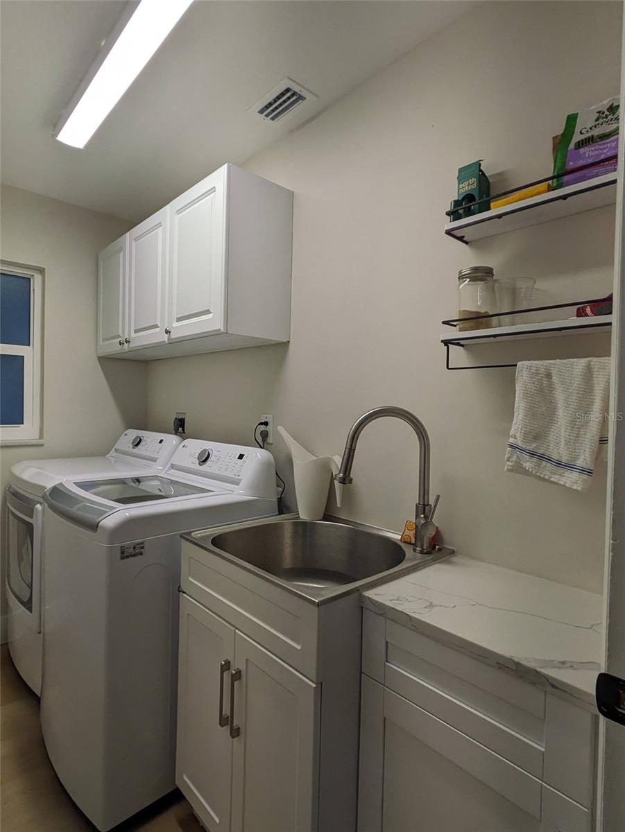 Image 19 of 24 For 1455 Fairway Drive