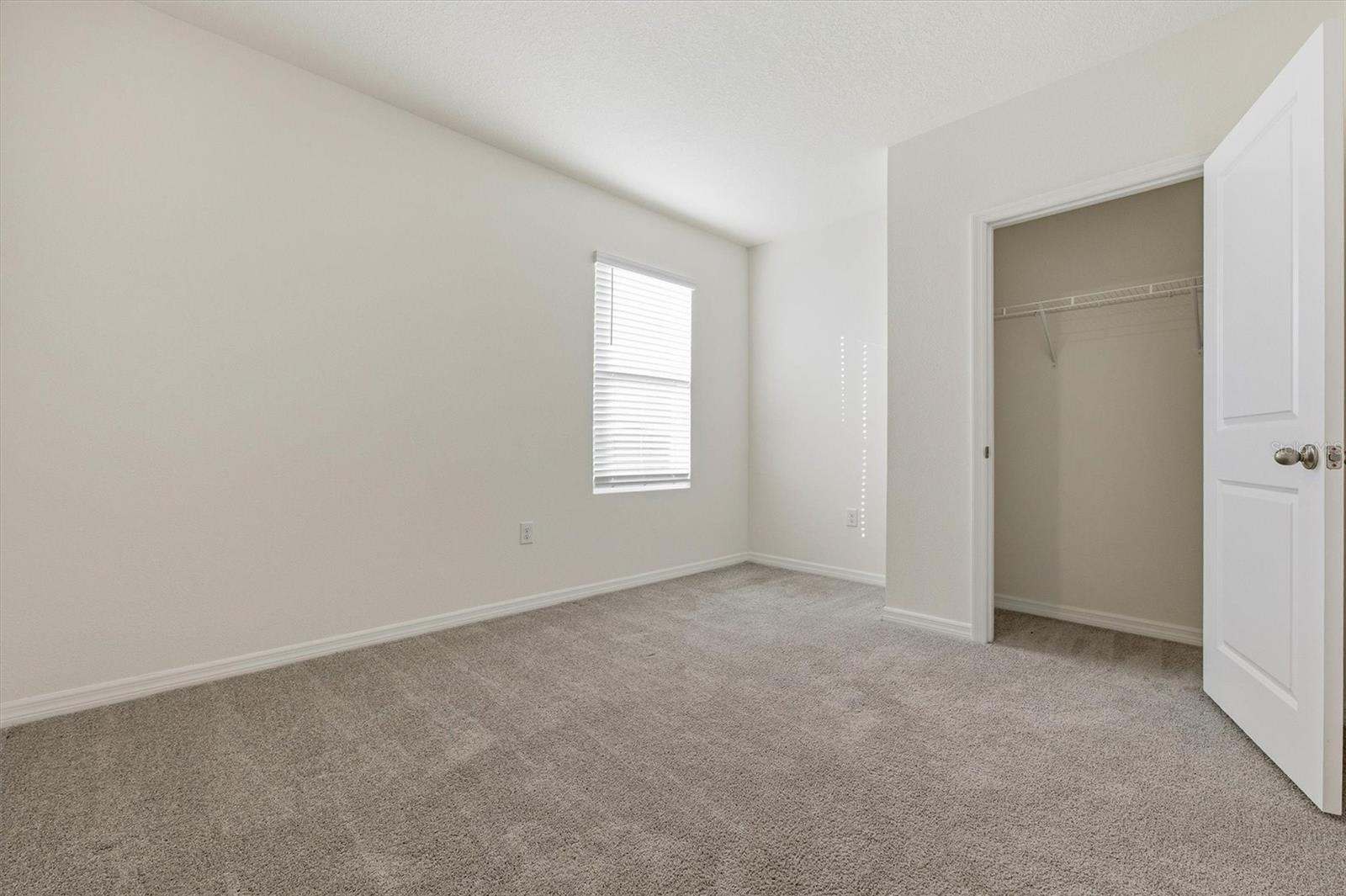 Image 18 of 55 For 5764 Hollingworth Trail