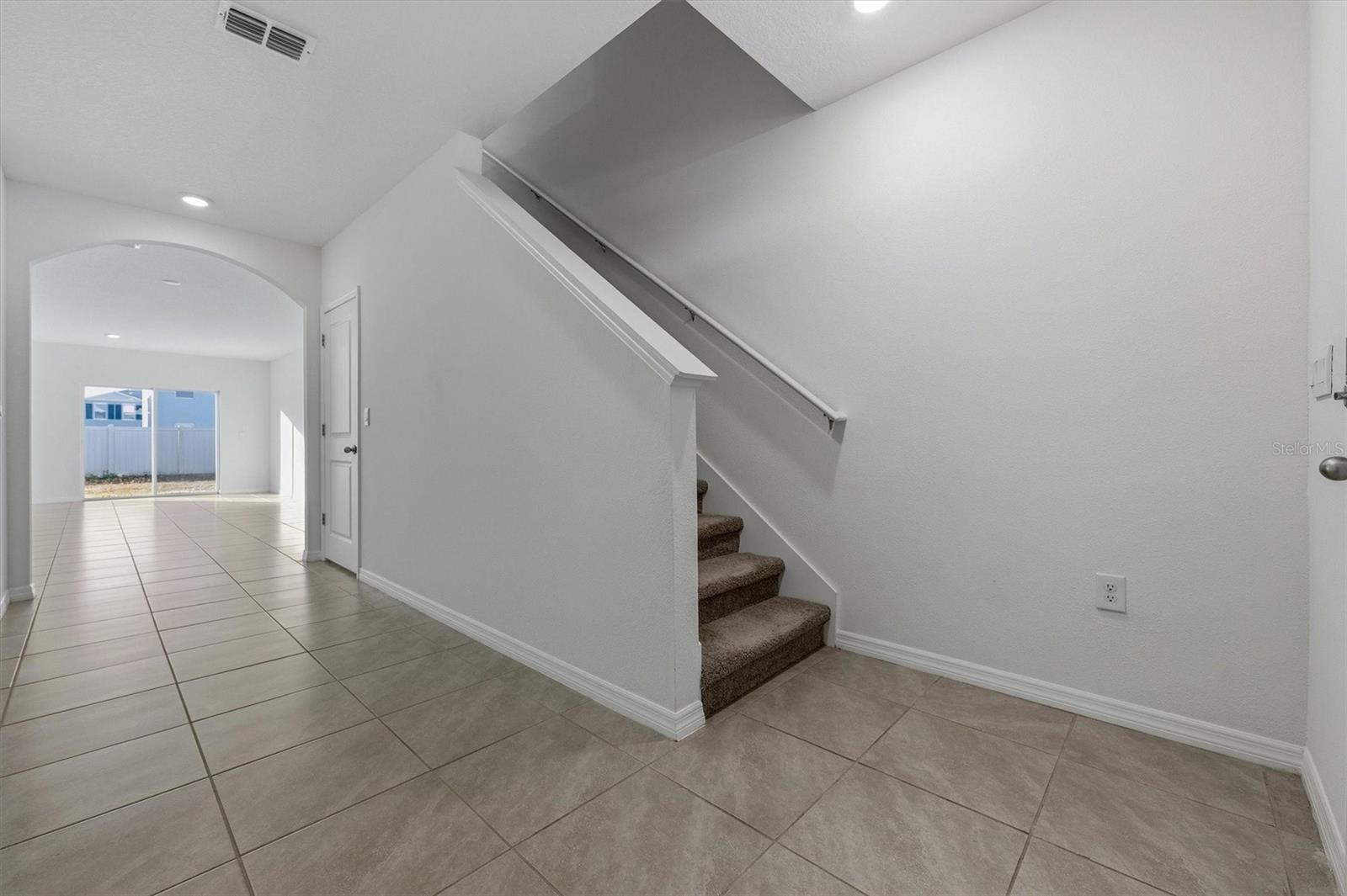 Image 4 of 55 For 5764 Hollingworth Trail