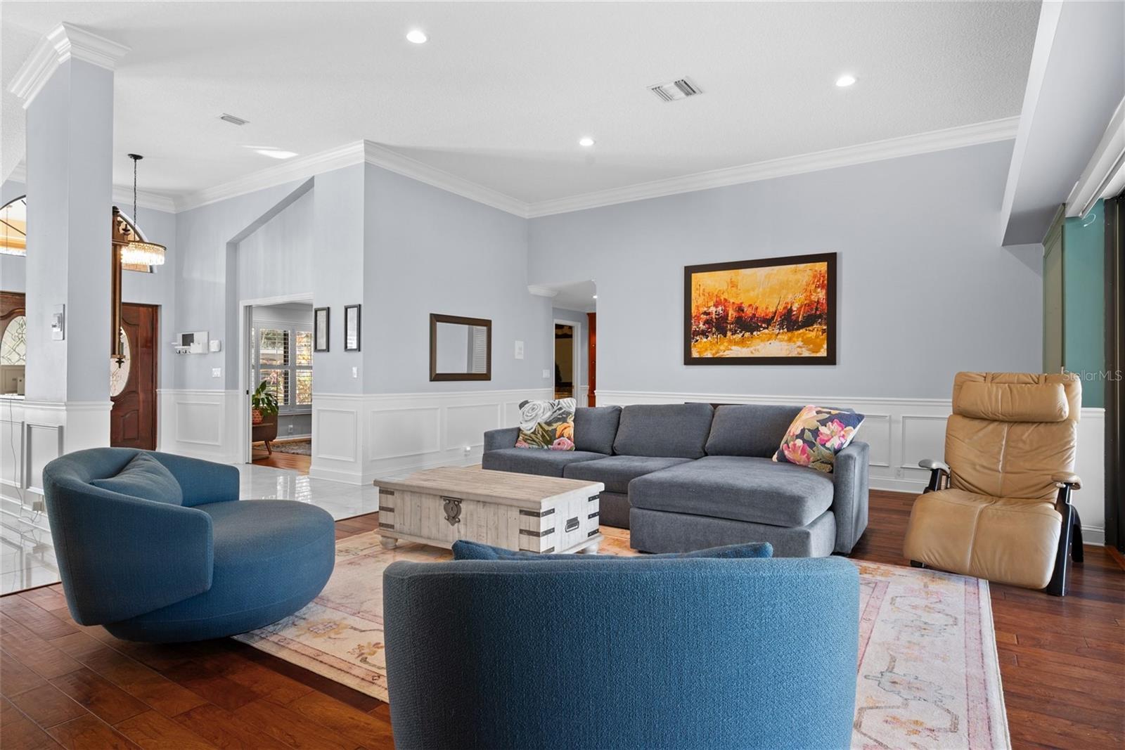 Image 13 of 38 For 6329 Maclaurin Drive