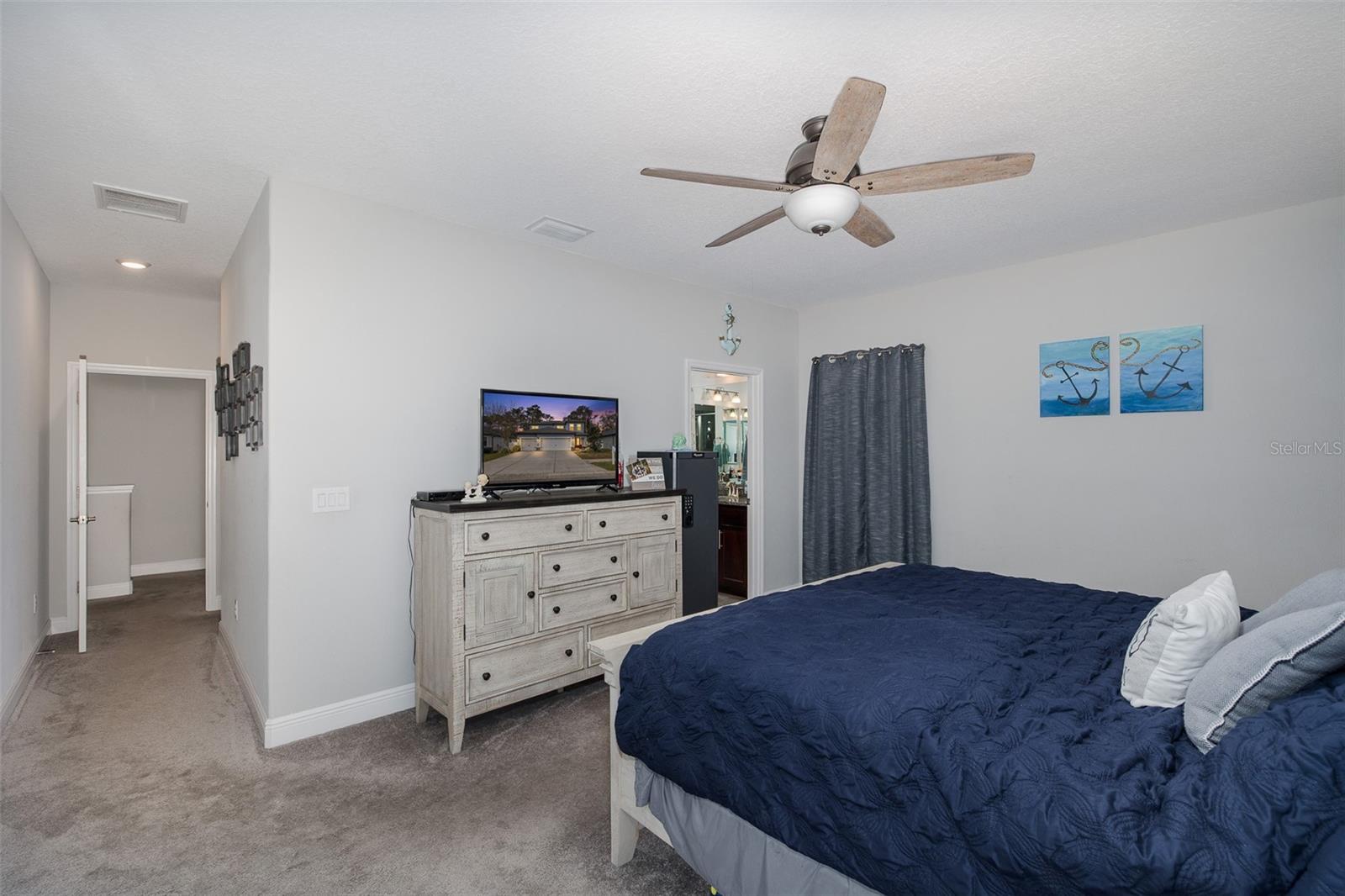 Image 25 of 51 For 11415 Crowne Pointe Street