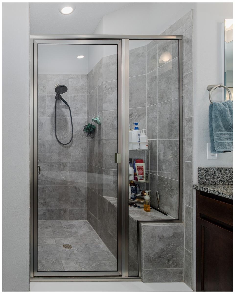 Image 30 of 51 For 11415 Crowne Pointe Street