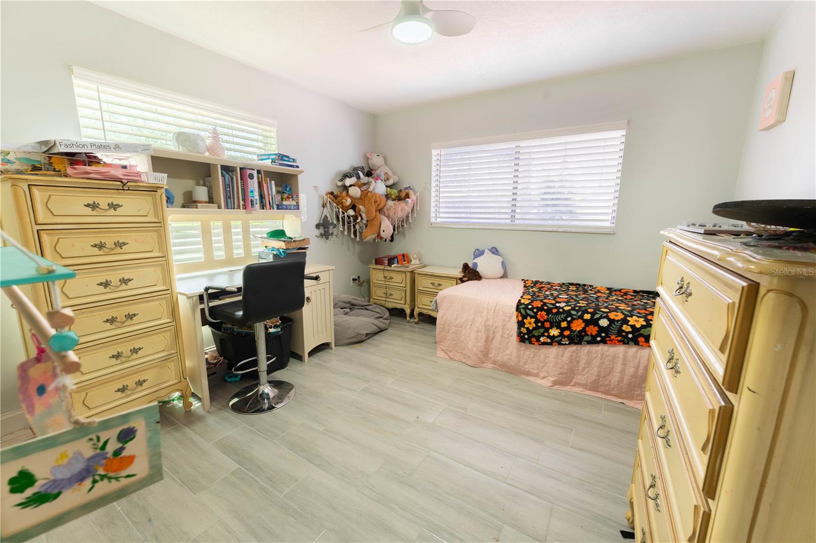 Image 21 of 45 For 12931 82nd Avenue