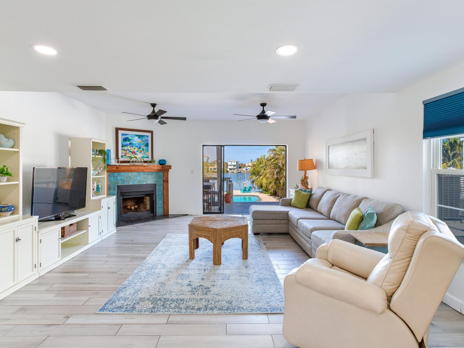 Image 17 of 77 For 410 140th Avenue E