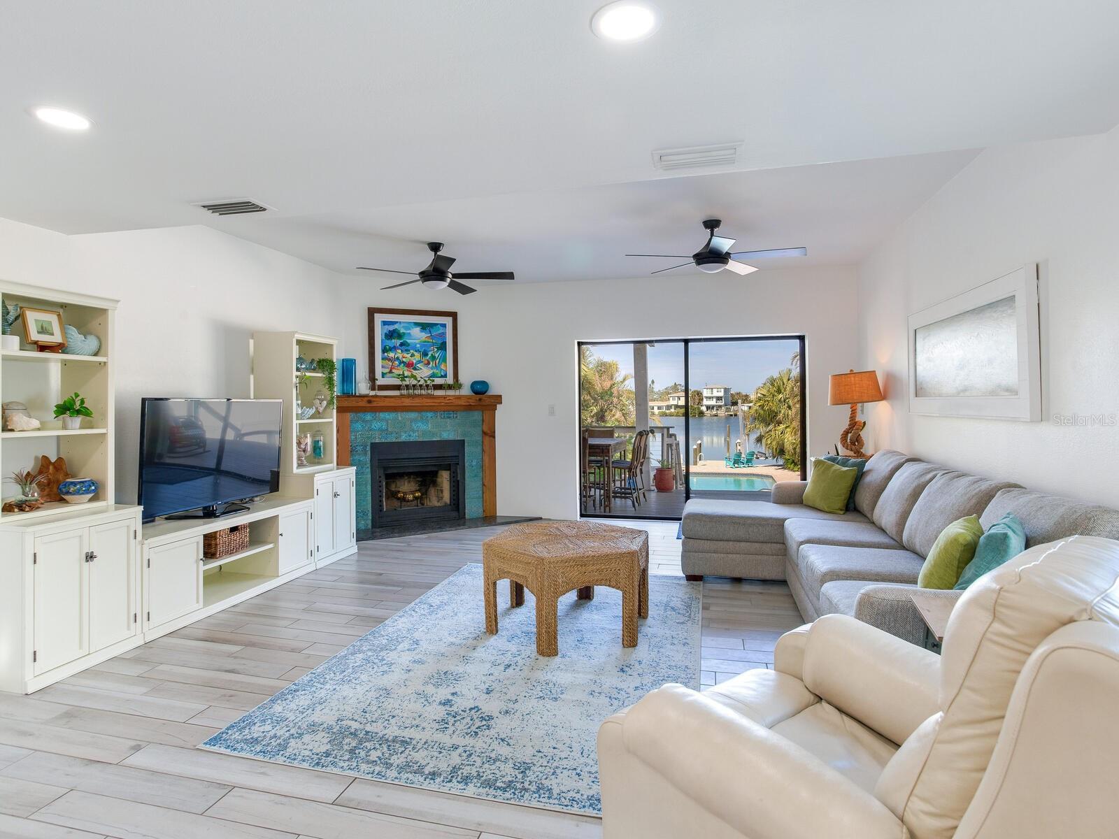 Image 18 of 77 For 410 140th Avenue E