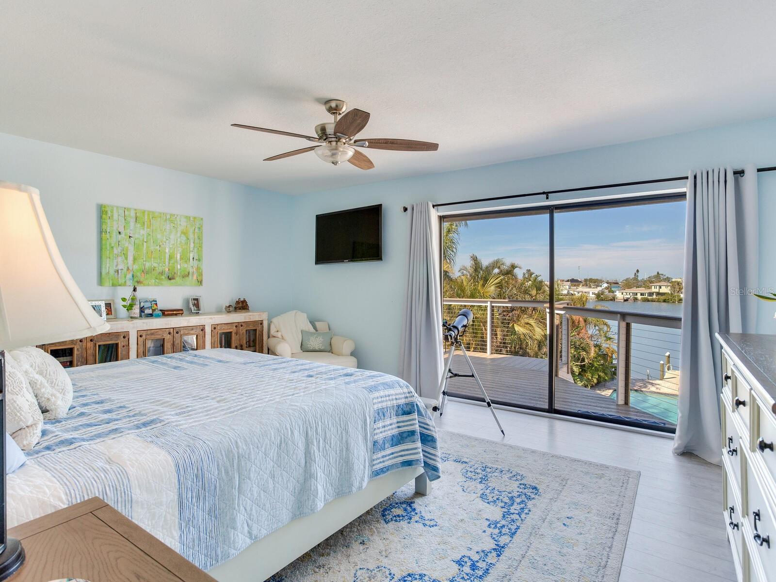 Image 32 of 77 For 410 140th Avenue E