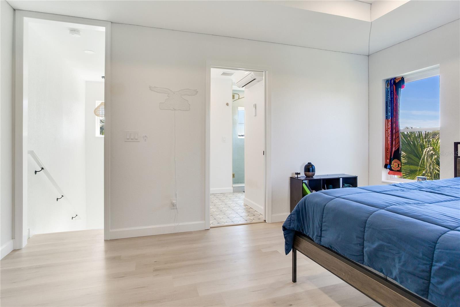 Image 60 of 77 For 410 140th Avenue E