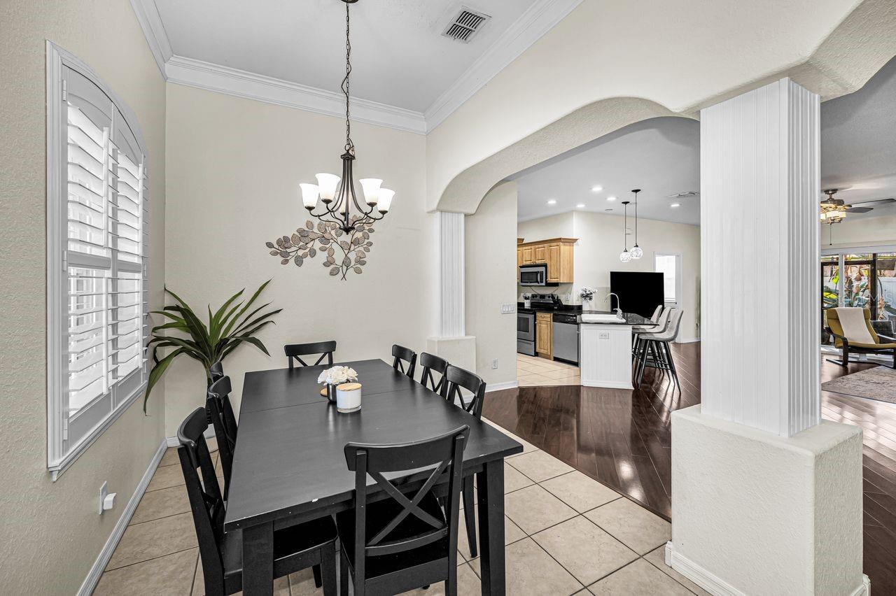 Image 10 of 56 For 1239 Vista Way