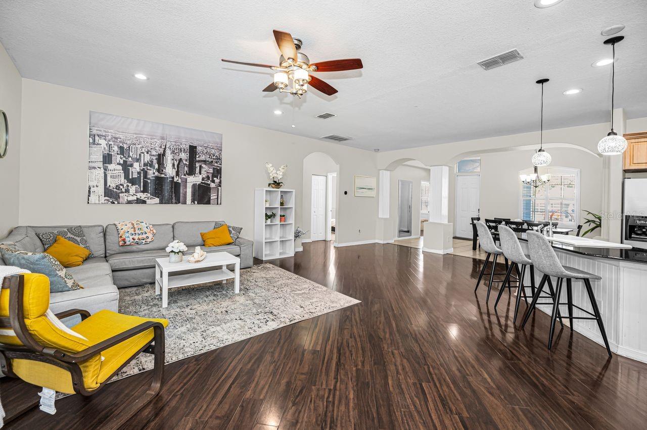 Image 18 of 56 For 1239 Vista Way