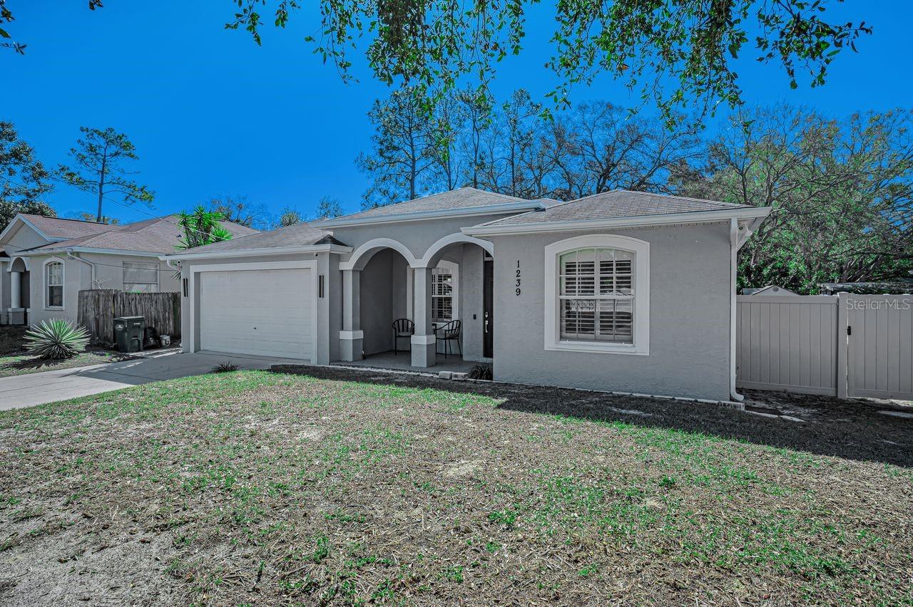 Image 5 of 56 For 1239 Vista Way