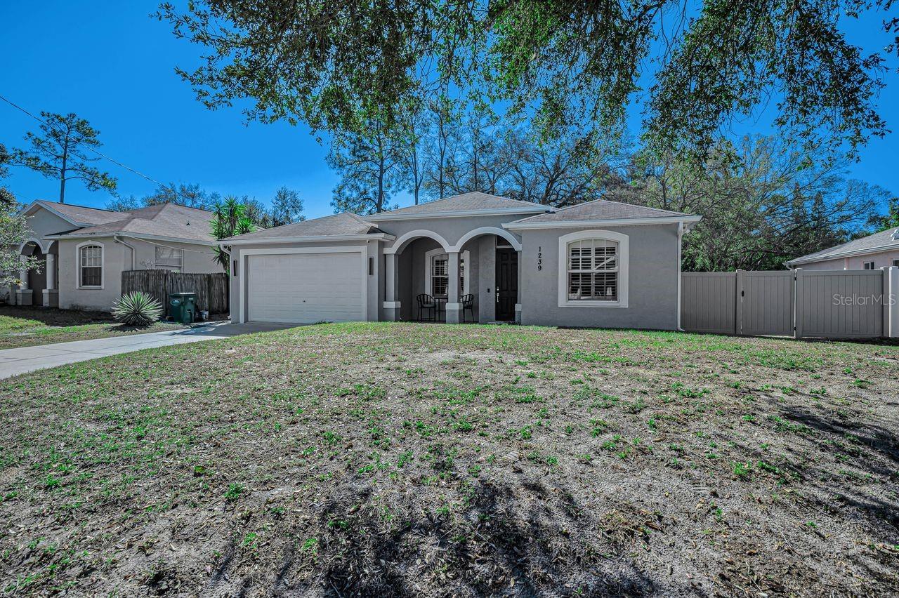 Image 7 of 56 For 1239 Vista Way