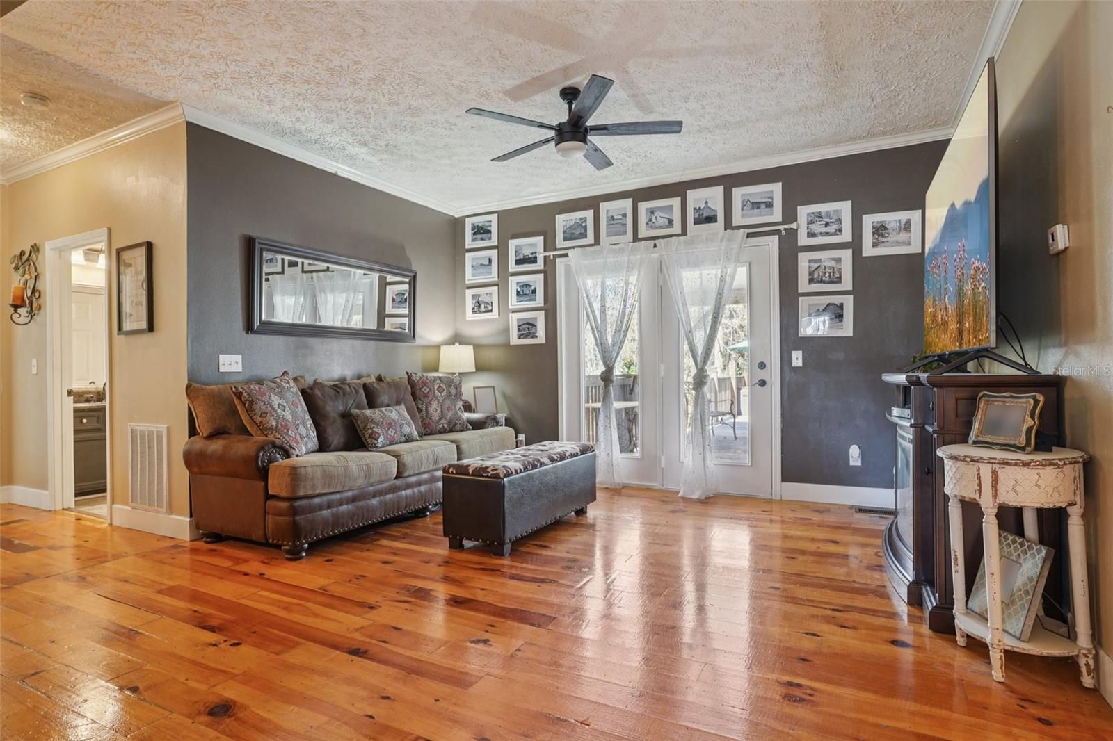 Image 12 of 55 For 7459 5th Avenue