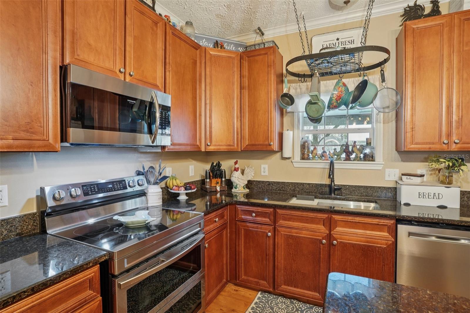 Image 18 of 55 For 7459 5th Avenue