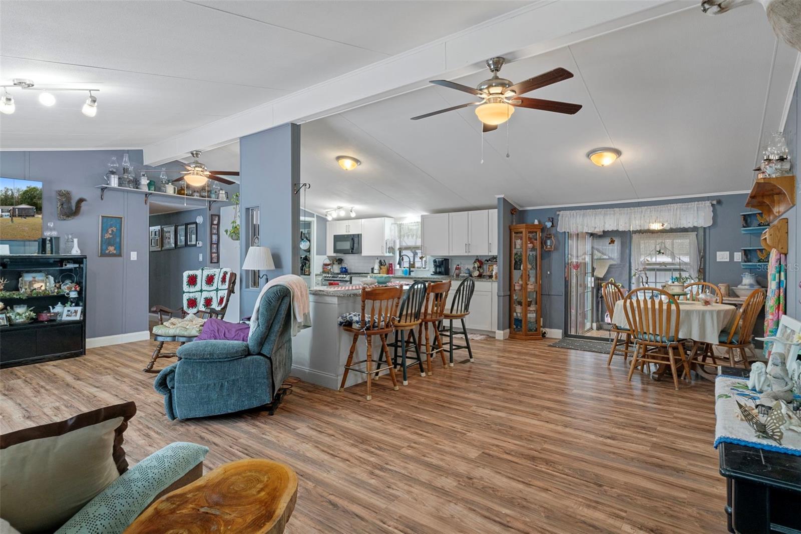 Image 11 of 38 For 2950 Dove Court