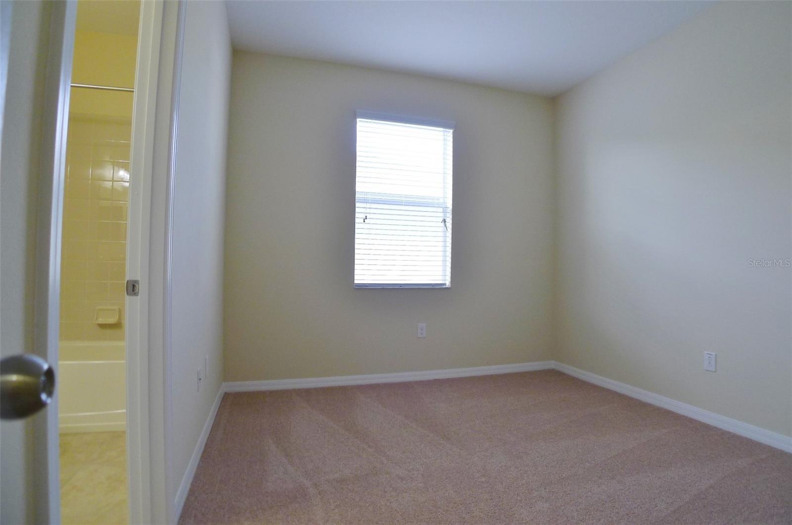 Image 9 of 19 For 926 Meadow Glade Drive